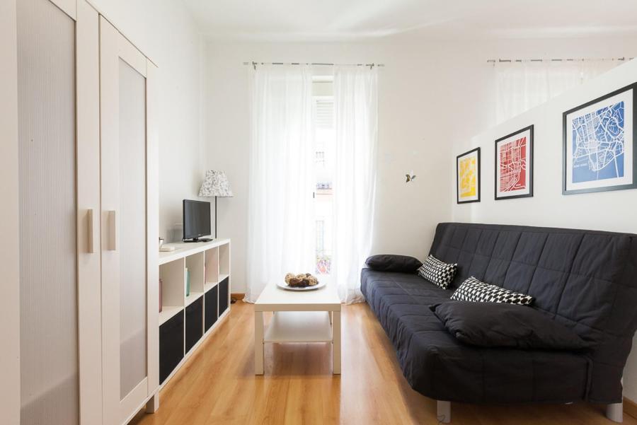 Peral Home Cozy Apartment เซบีญา ภายนอก รูปภาพ