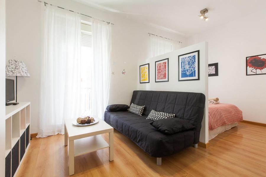 Peral Home Cozy Apartment เซบีญา ภายนอก รูปภาพ