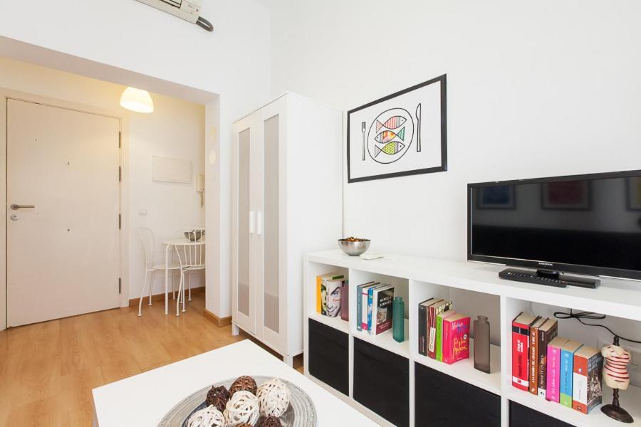 Peral Home Cozy Apartment เซบีญา ภายนอก รูปภาพ